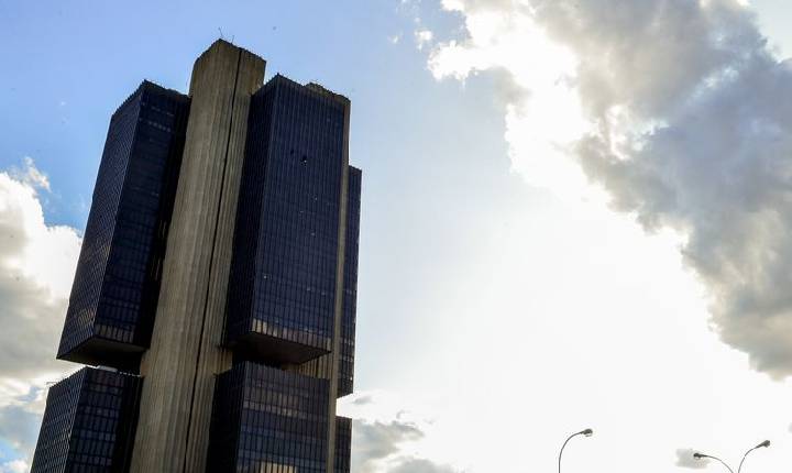 Copom decide nesta quarta se mantém Taxa Selic em 15% ao ano