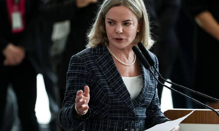 Derrite como relator do PL Antifacção contamina debate, diz Gleisi   