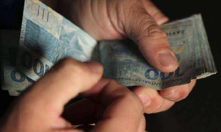 Poupança tem retirada líquida de R$ 9,7 bilhões em outubro