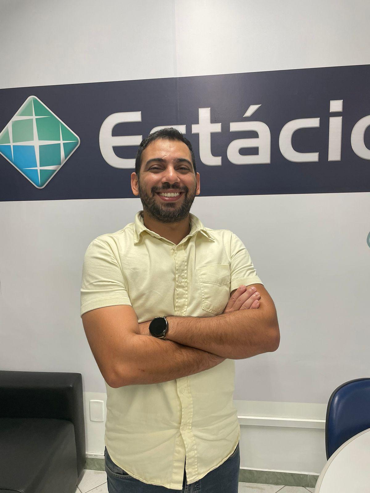 Rafael Valêncio, pedagogo e coordenador de Psicologia na Estácio de Vila Velha